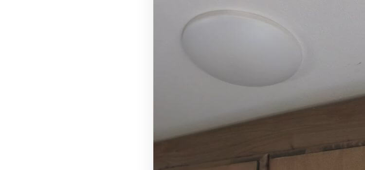 How to remove rv light covers