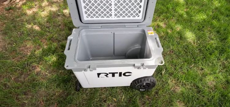 best wheeled ice chest