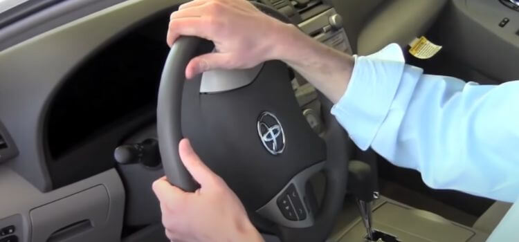 why does my steering wheel click when i turn