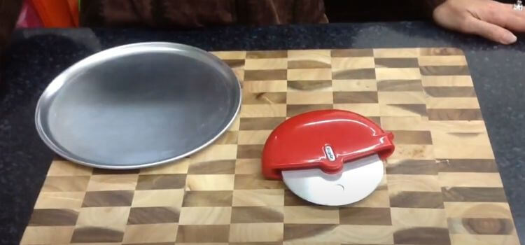 how to sharpen pizza wheel